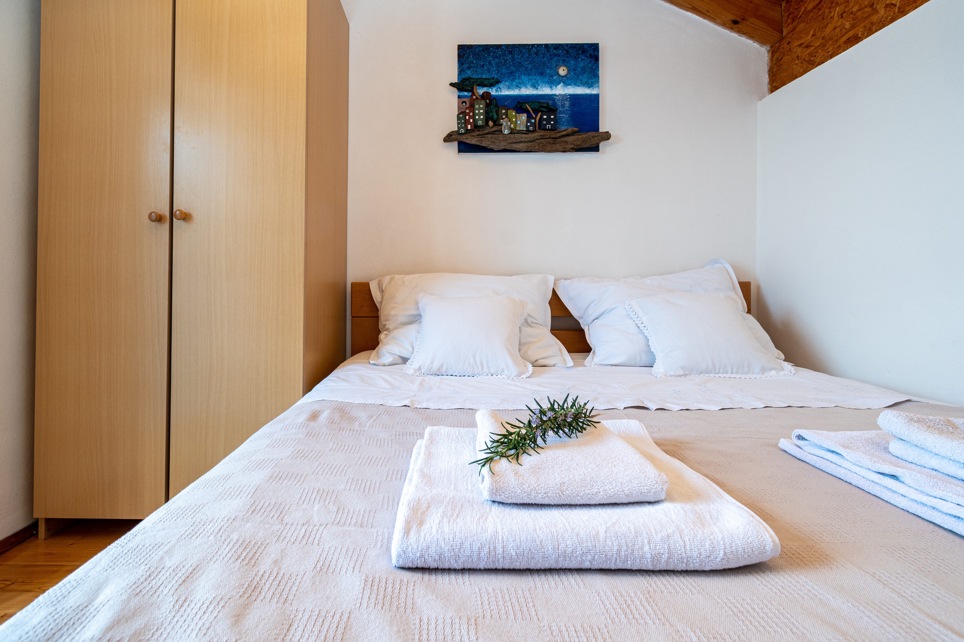 Three bedroom house with terrace and sea view Cove Soline, Pašman  K