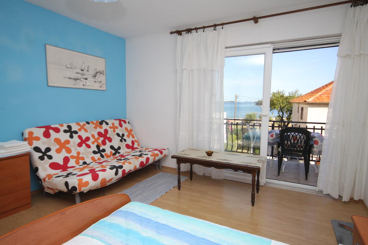 Apartmán v meste Pašman - 8223