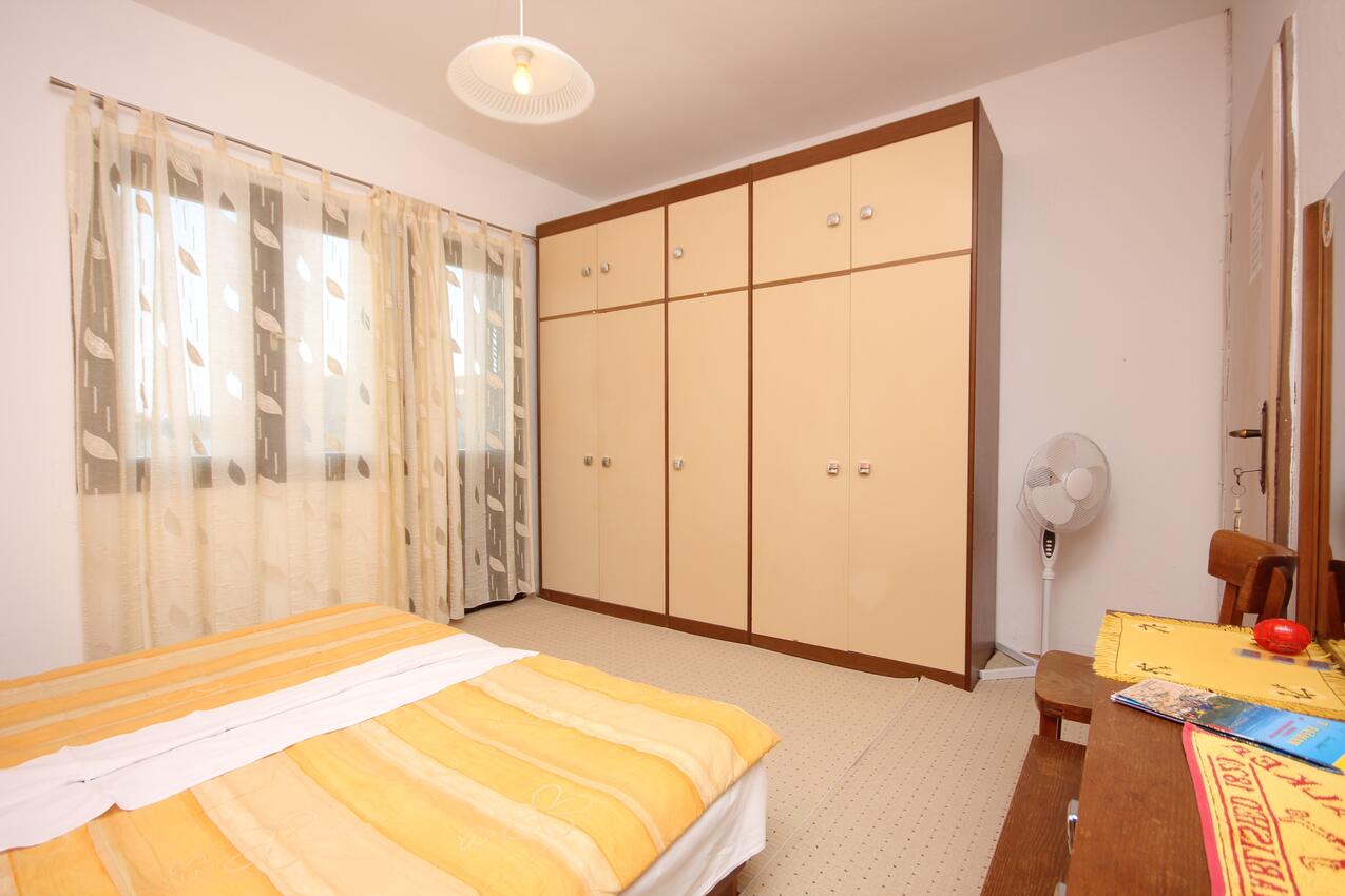 Apartmán v meste Pašman - 8223