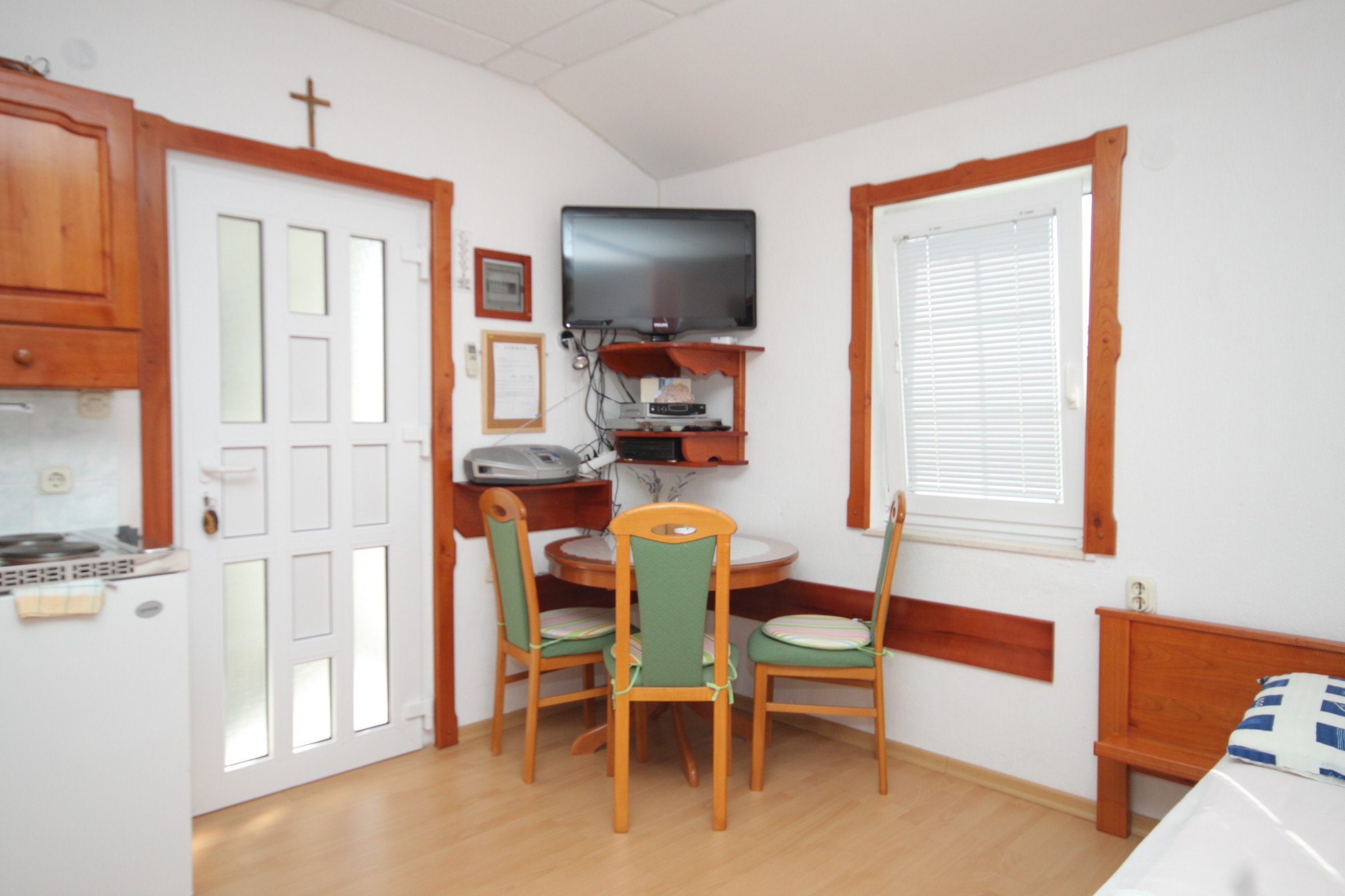 Studio flat with terrace and sea view Preko, Ugljan (AS-8224-a) Studio flat with terrace and sea view Preko, Ugljan (AS-8224-a)