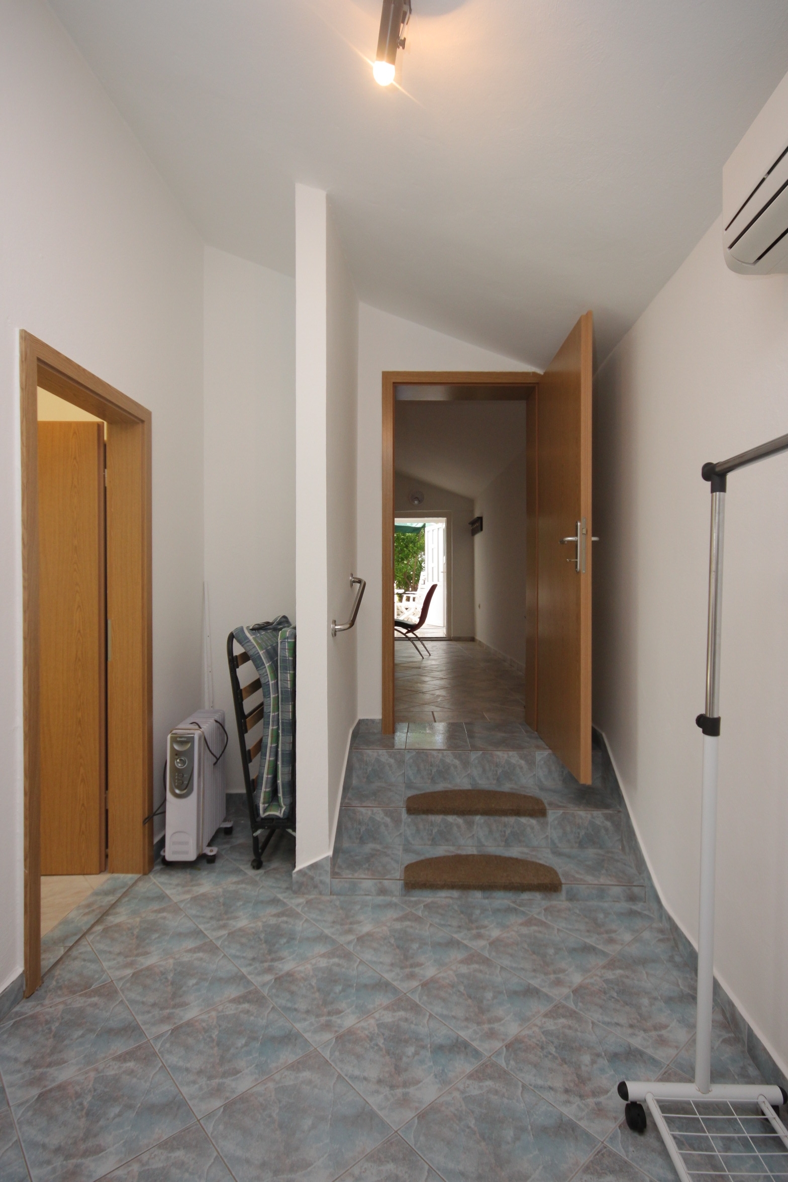 Two bedroom apartment with terrace and sea view Preko, Ugljan  A-a