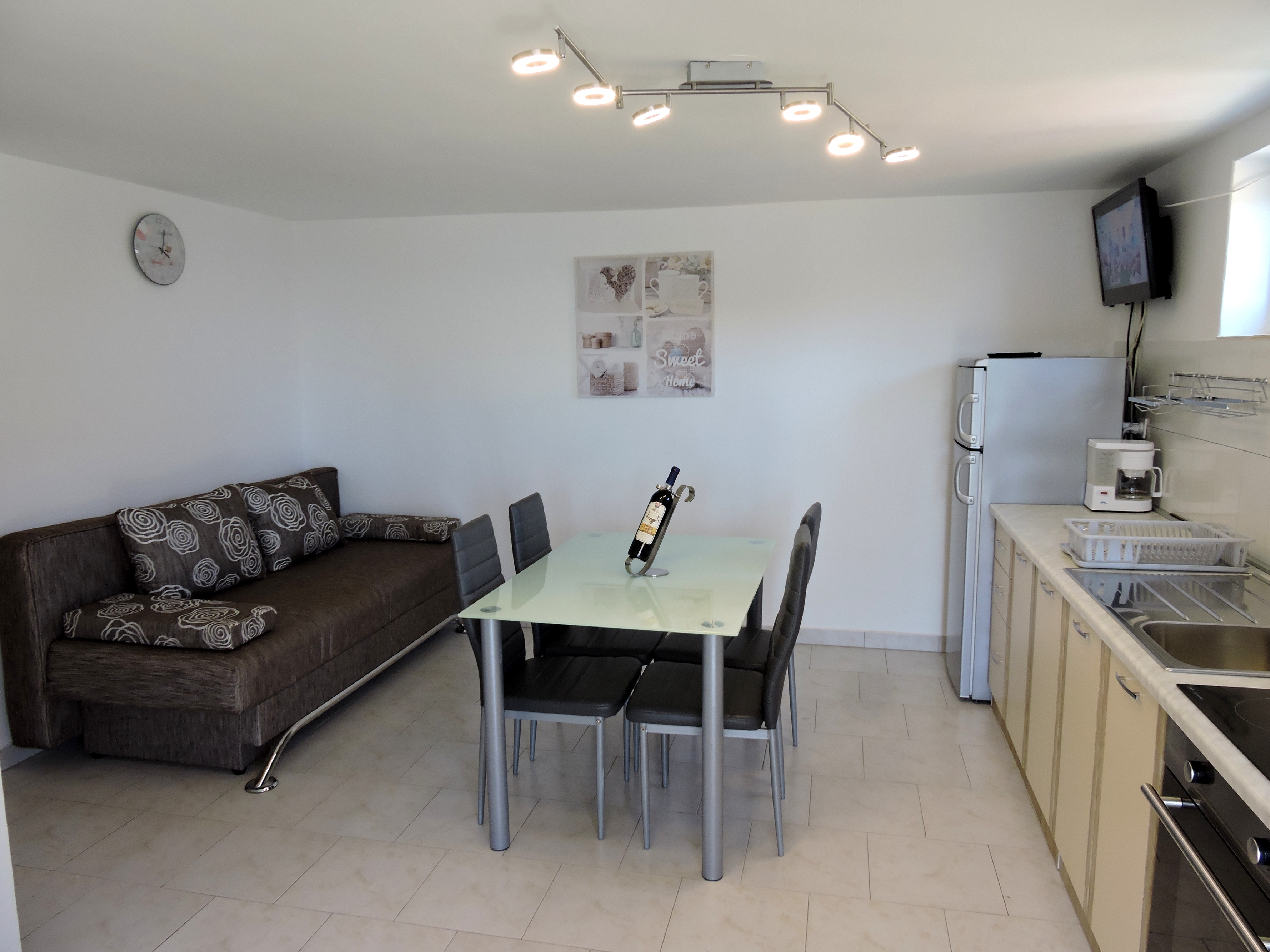 One bedroom apartment with terrace Preko, Ugljan  A-c
