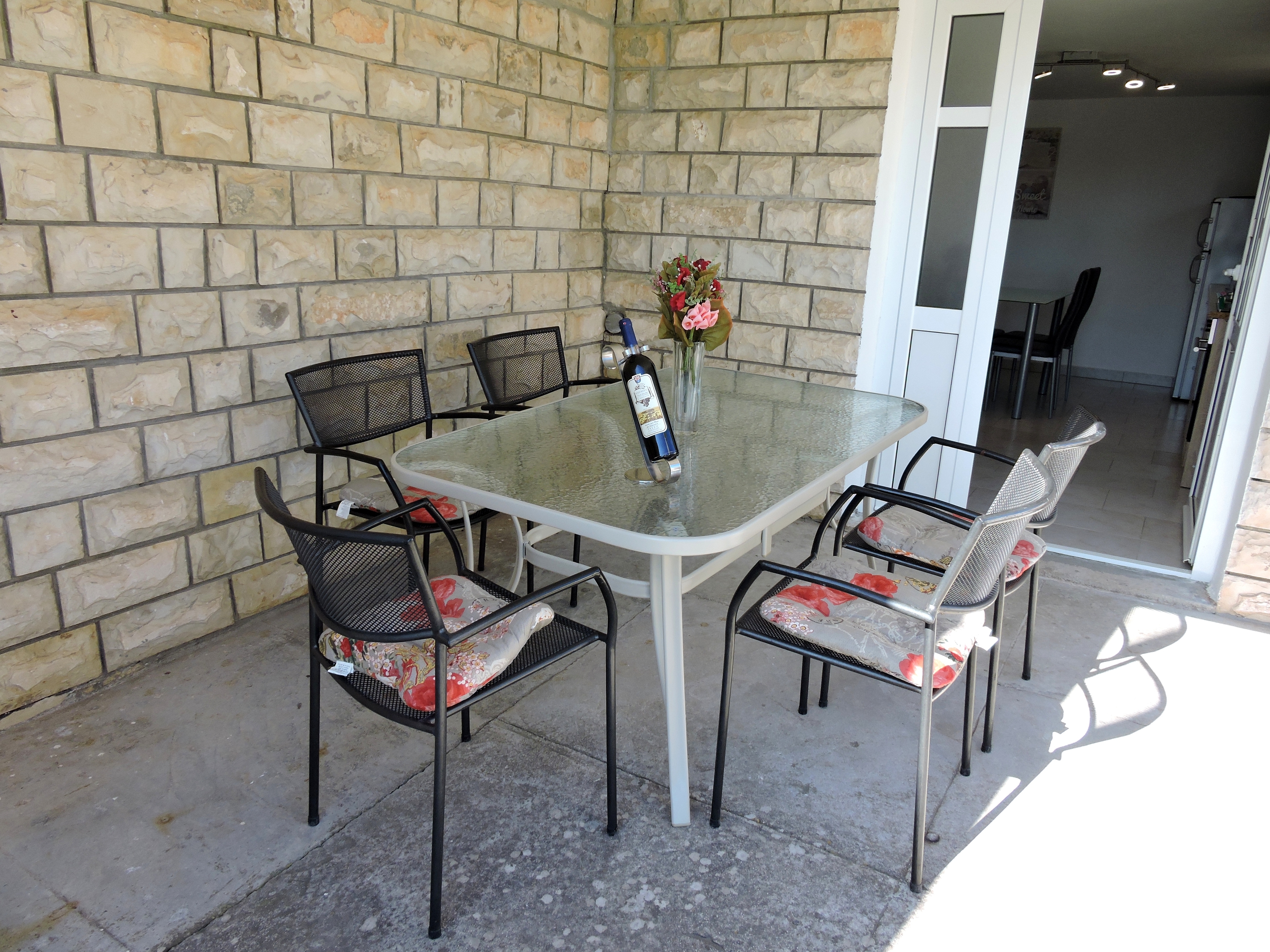 One bedroom apartment with terrace Preko, Ugljan  A-c