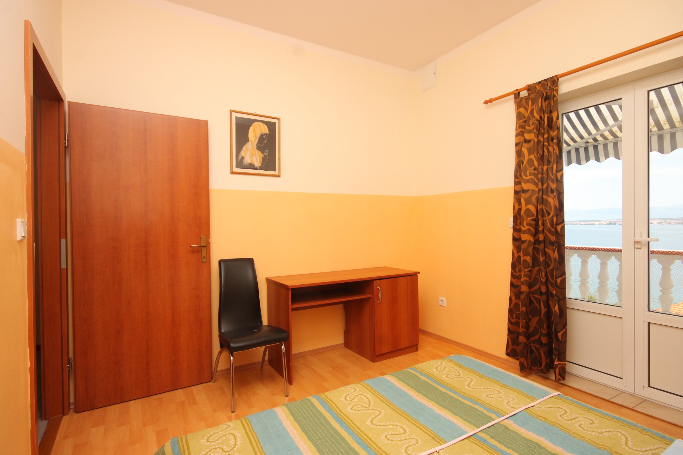 Comfortable and spacious apartment with terrace and sea view Kali, Ugljan  A-a