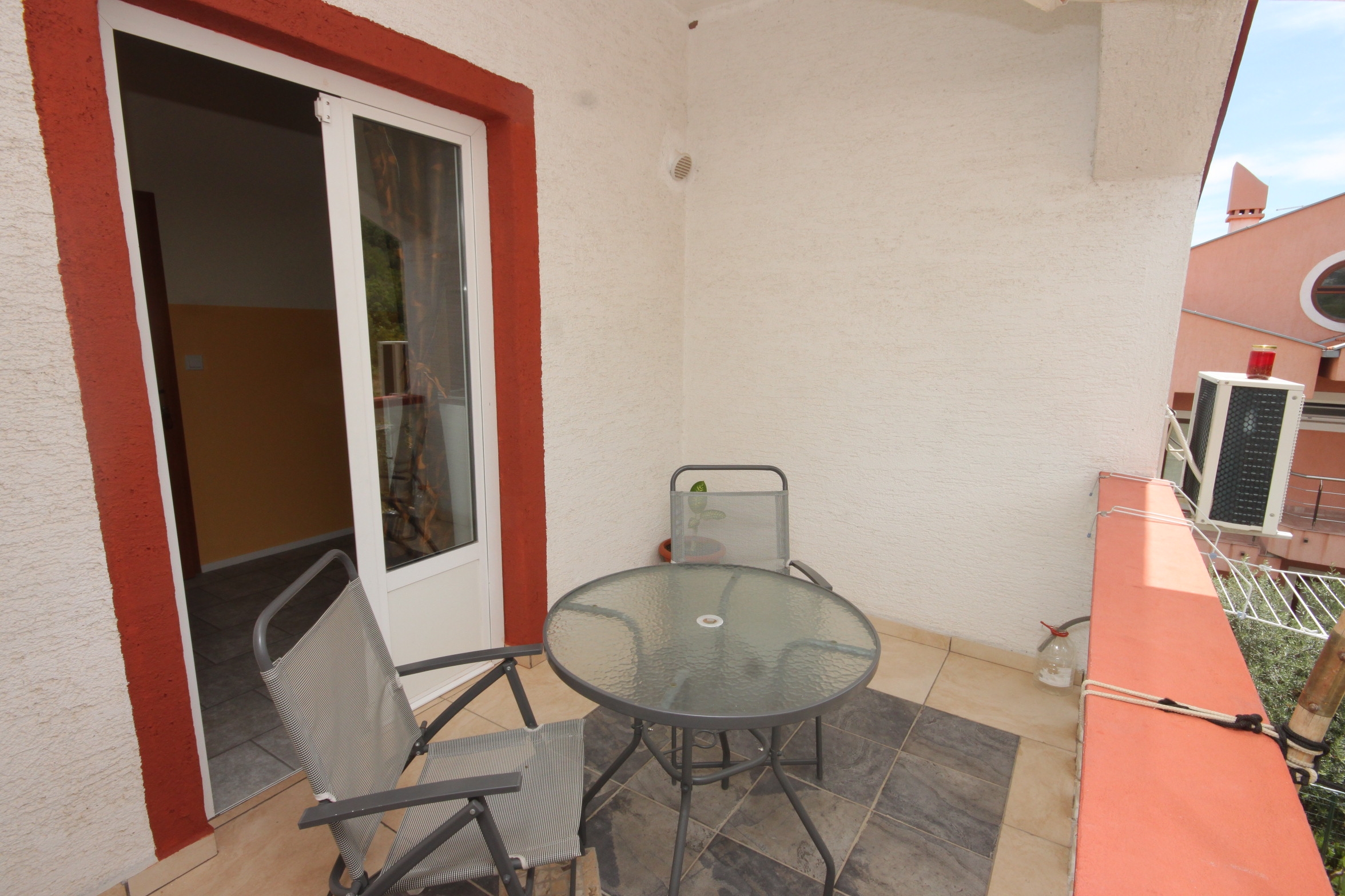 Comfortable and spacious apartment with terrace and sea view Kali, Ugljan  A-a