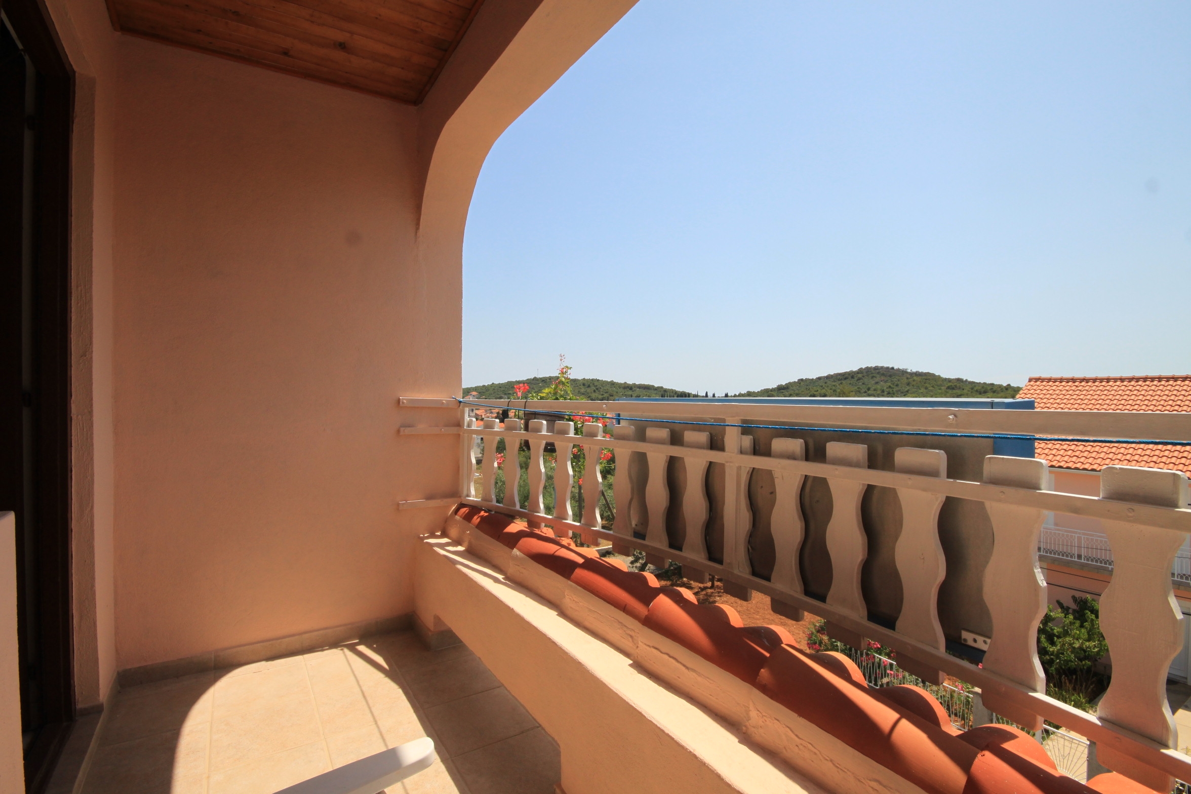 Two bedroom apartment with terrace and sea view Kukljica, Ugljan  A-a