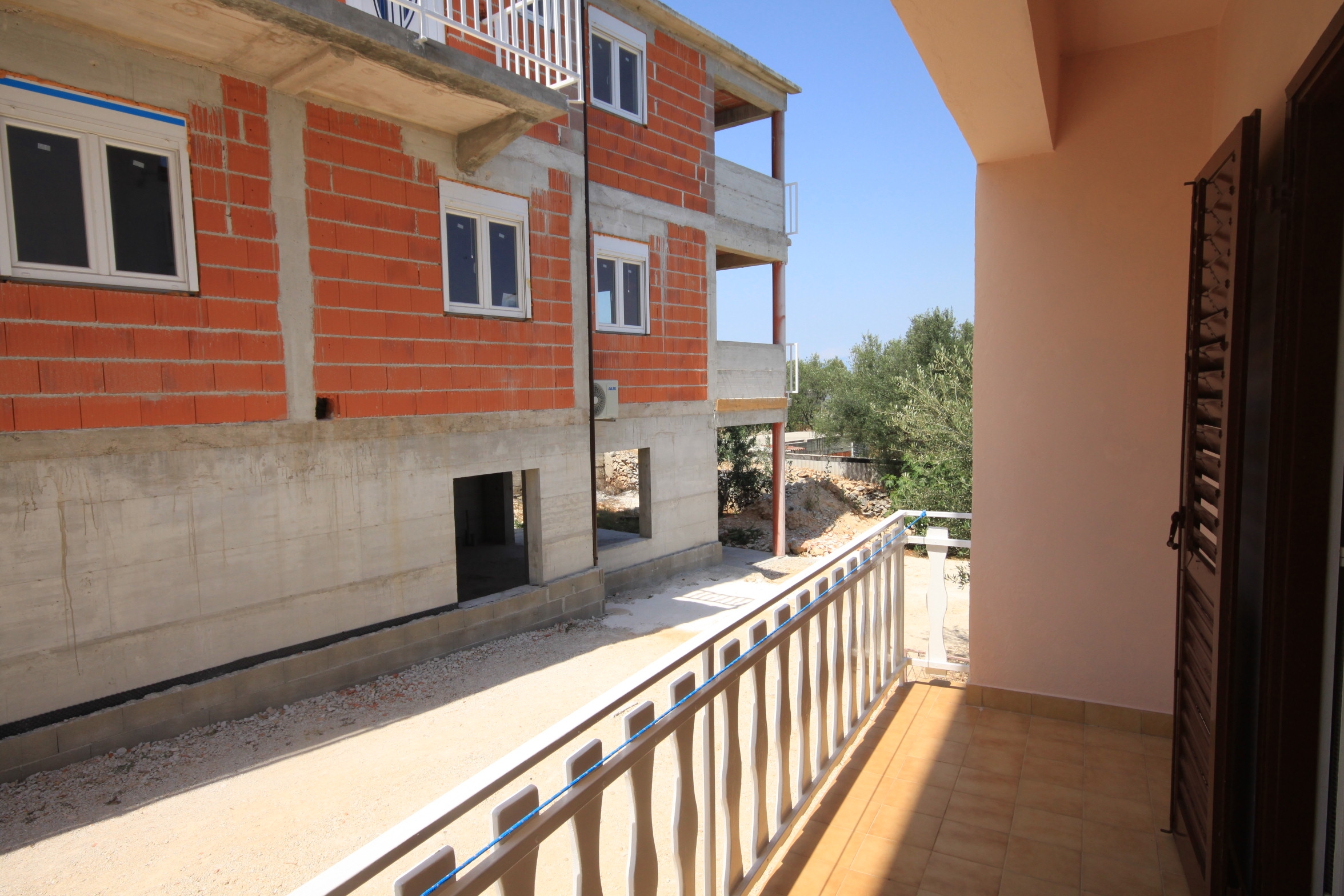 Two bedroom apartment with terrace Kukljica, Ugljan  A-b
