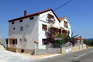 Property Kukljica, Ugljan, Property 8237 - Apartments in Croatia.