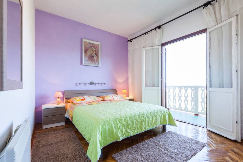 Dvosobni apartman s terasom i pogledom na more Kukljica, Ugljan  A-a