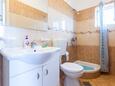 Ванная комната Kukljica, Ванная комната в размещении типа apartment, Домашние животные допускаются и WiFi.