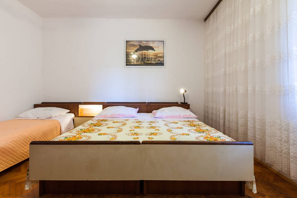 One bedroom apartment with terrace and sea view Kukljica, Ugljan  A-b