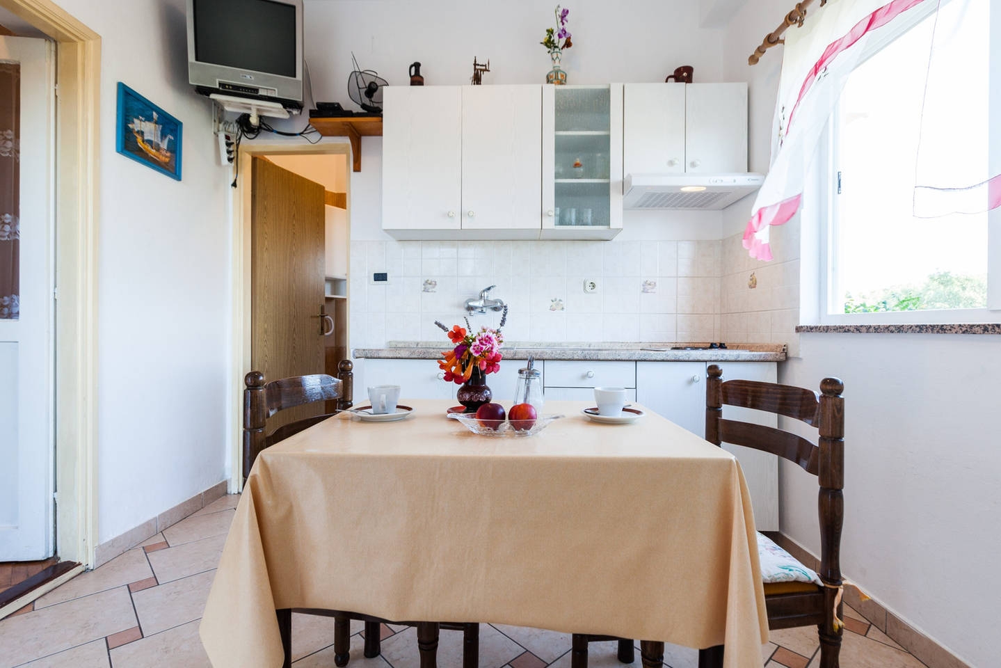 One bedroom apartment with terrace and sea view Kukljica, Ugljan  A-b