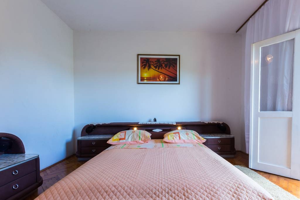 Two bedroom apartment with terrace Kukljica, Ugljan  A-c