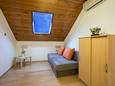 Obývací pokoj Ugljan, Obývací pokoj v ubytování typu apartment, s klimatizací a WiFi.