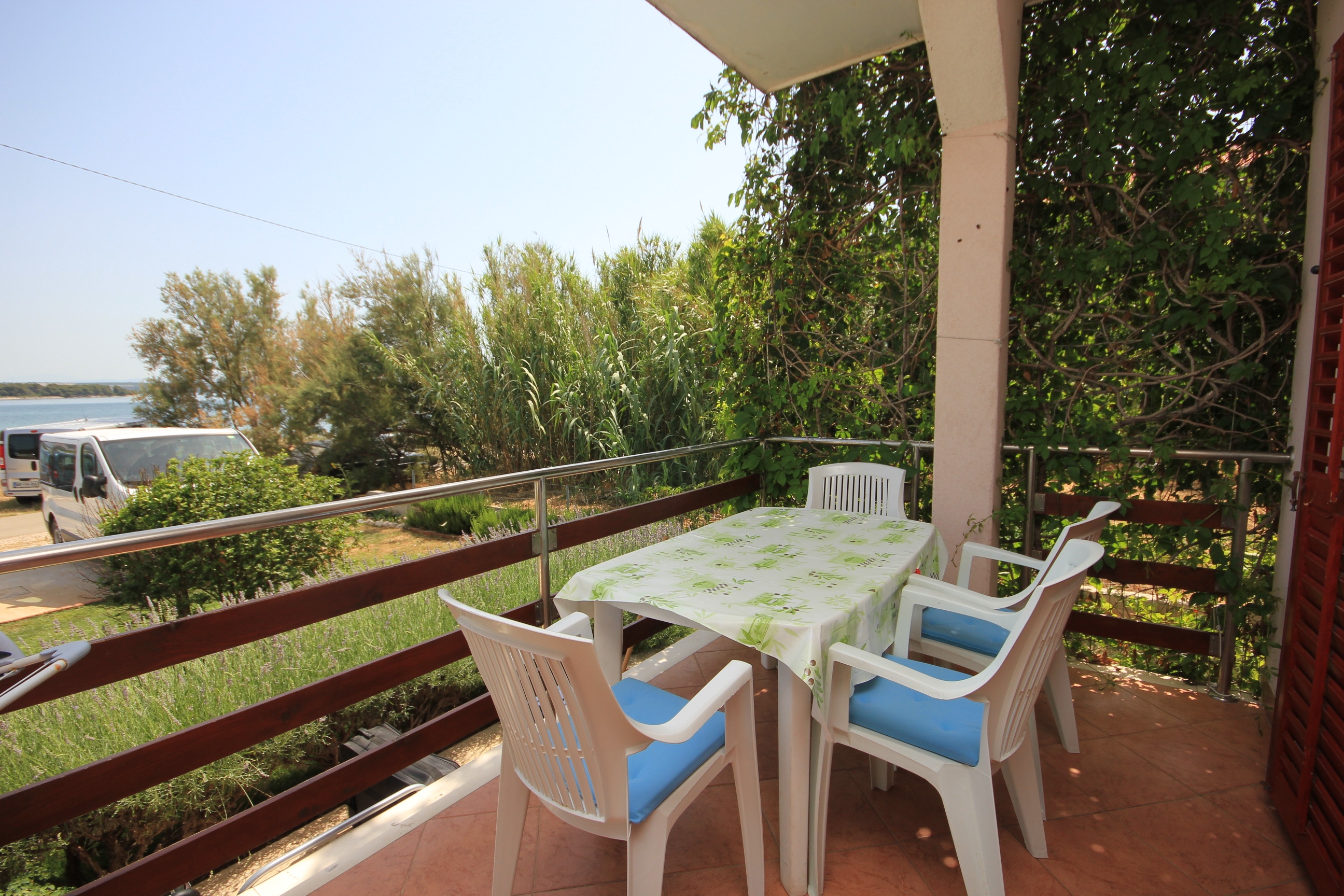 One bedroom apartment with terrace and sea view Kraj, Pašman (A-8247-a) One bedroom apartment with terrace and sea view Kraj, Pašman (A-8247-a)