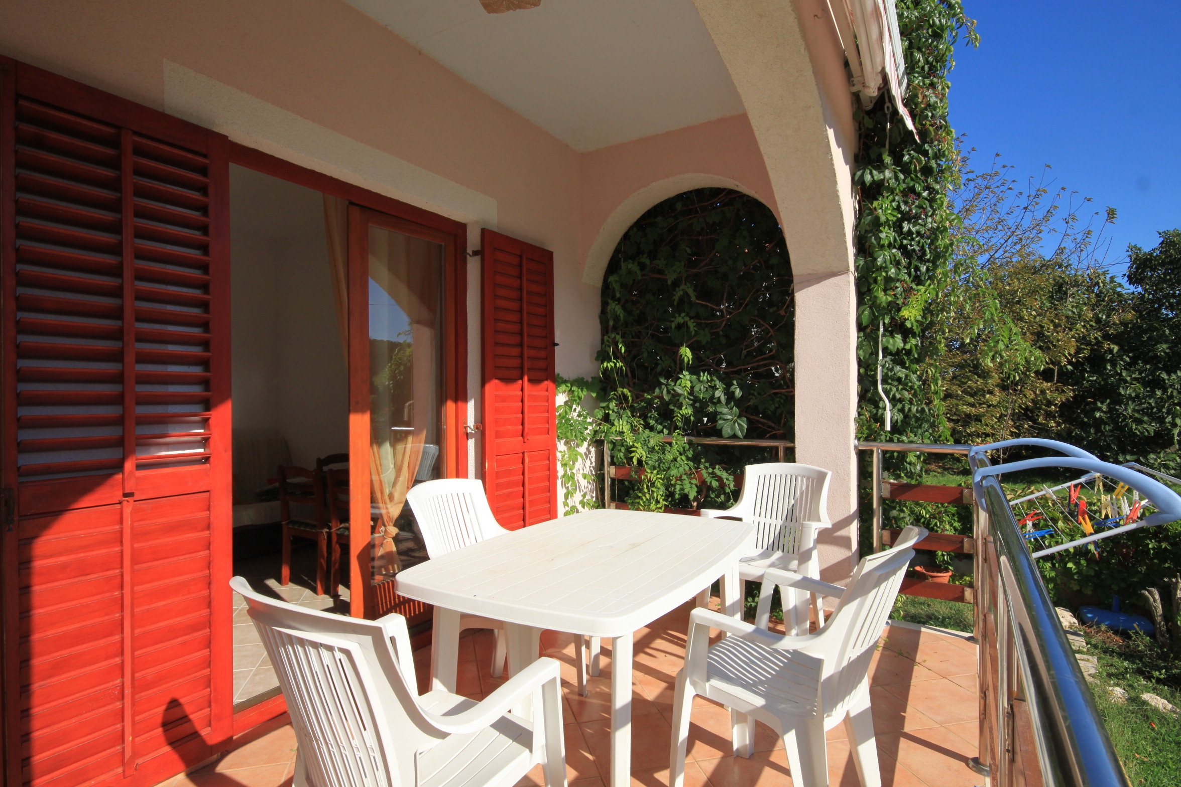 One bedroom apartment with terrace Kraj (Pašman) (A-8247-d) One bedroom apartment with terrace Kraj (Pašman) (A-8247-d)