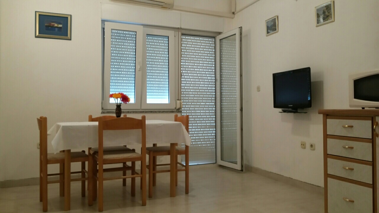 Two bedroom apartment near beach Kukljica, Ugljan  A-a