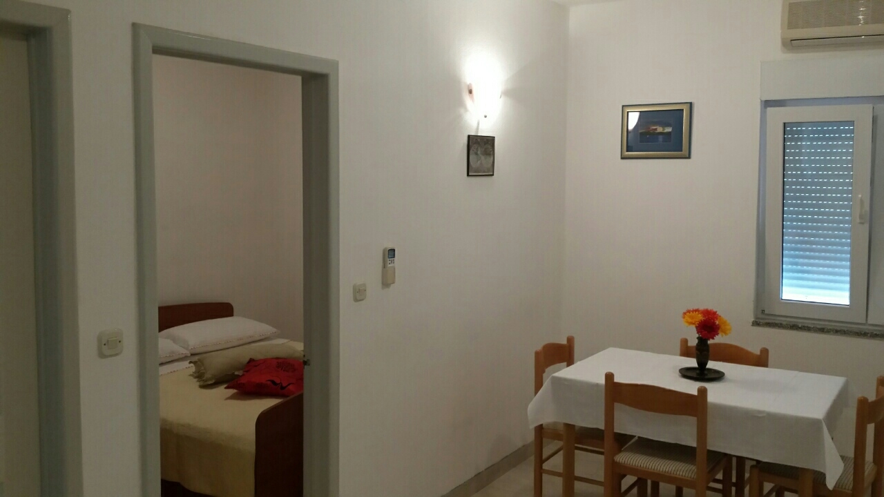 Two bedroom apartment near beach Kukljica, Ugljan  A-a