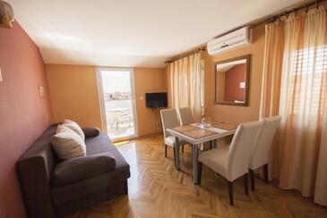 Kukljica, Sala de estar in the apartment, (pet friendly) y WiFi.