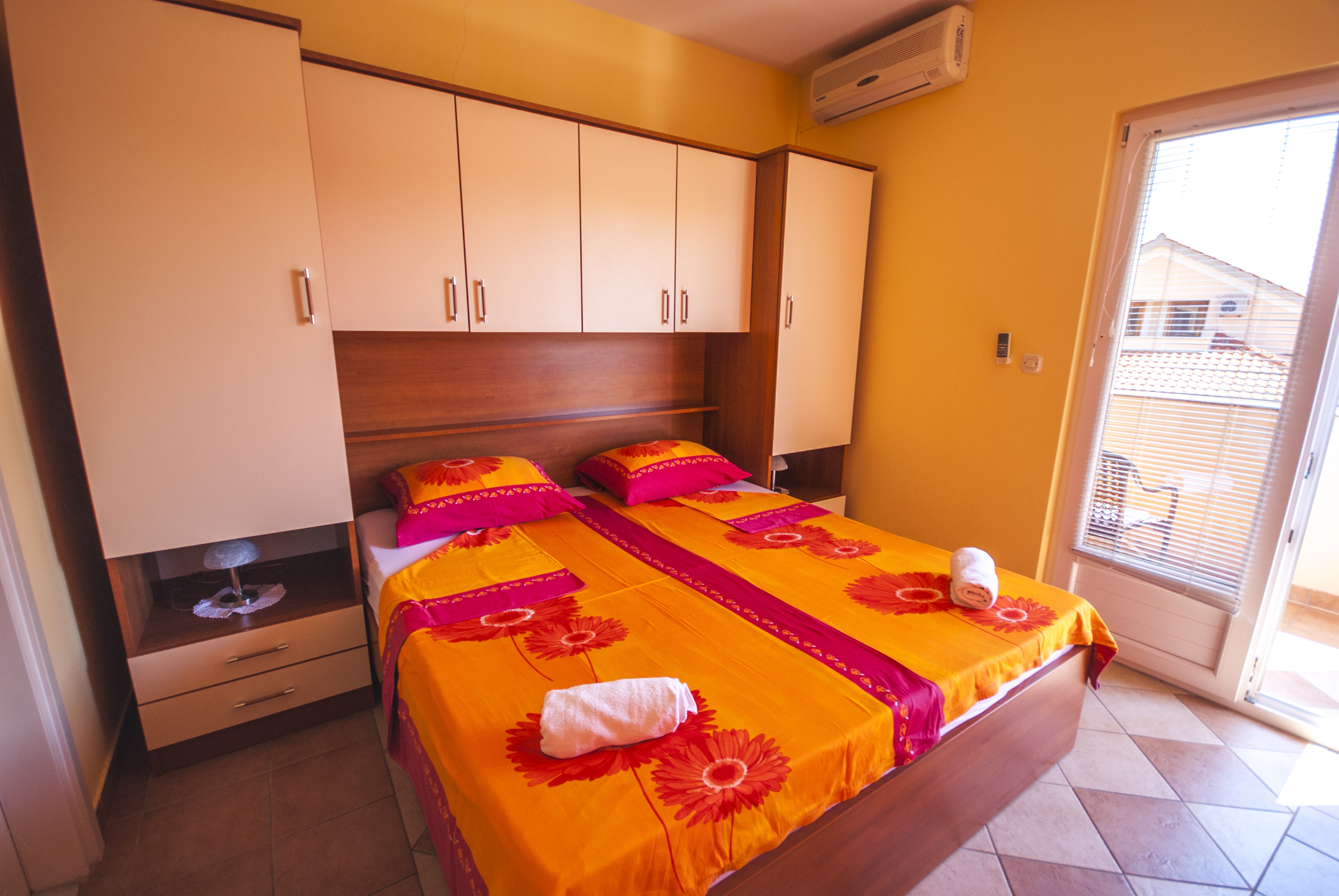 One bedroom apartment with balcony Kukljica (Ugljan) (A-8253-e) One bedroom apartment with balcony Kukljica (Ugljan) (A-8253-e)