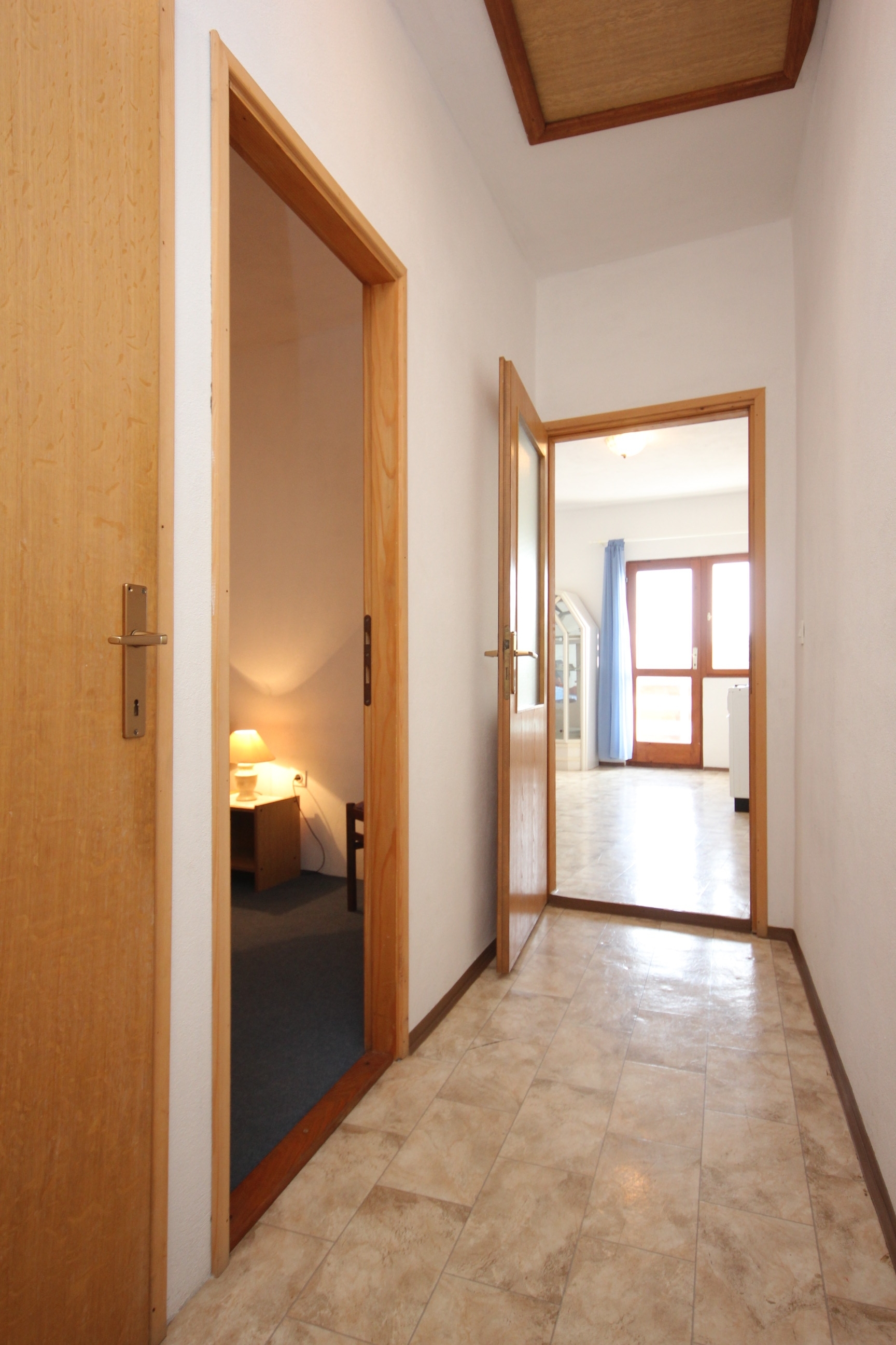 One bedroom apartment with balcony and sea view Kukljica, Ugljan  A-a