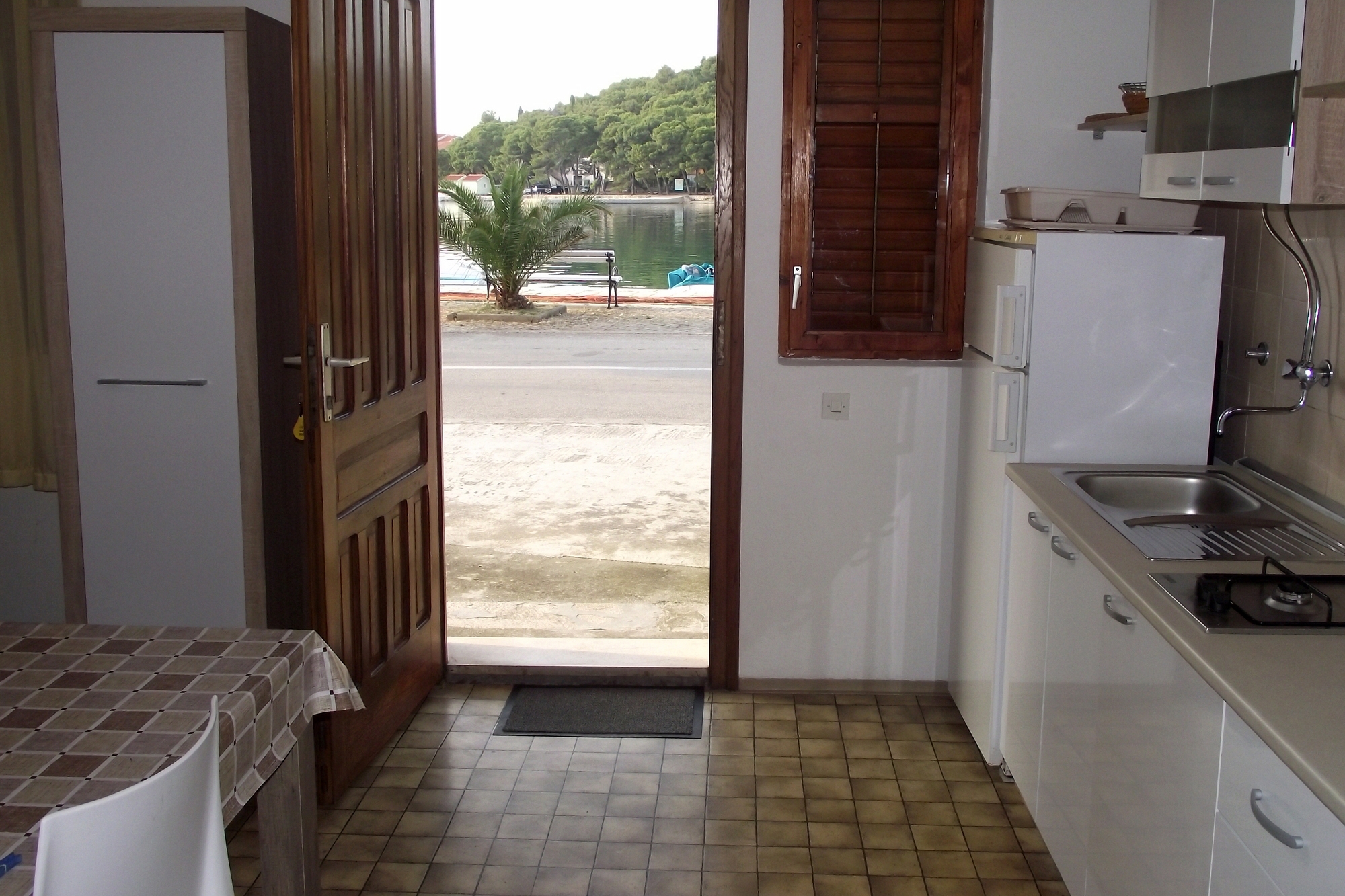 One bedroom apartment with terrace and sea view Kukljica, Ugljan (A-8260-c)