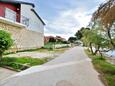 Parking lot Ugljan, Ugljan, Parking lot 8262 - Apartments near sea with pebble beach.