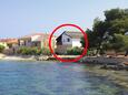 Szálláshely Ugljan, Ugljan, Szálláshely 8262 - Apartmanok a tenger közelében kavicsos stranddal.