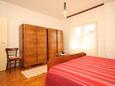 Ugljan, Ložnice 3 v ubytování typu apartment, domácí mazlíčci povoleni a WiFi.