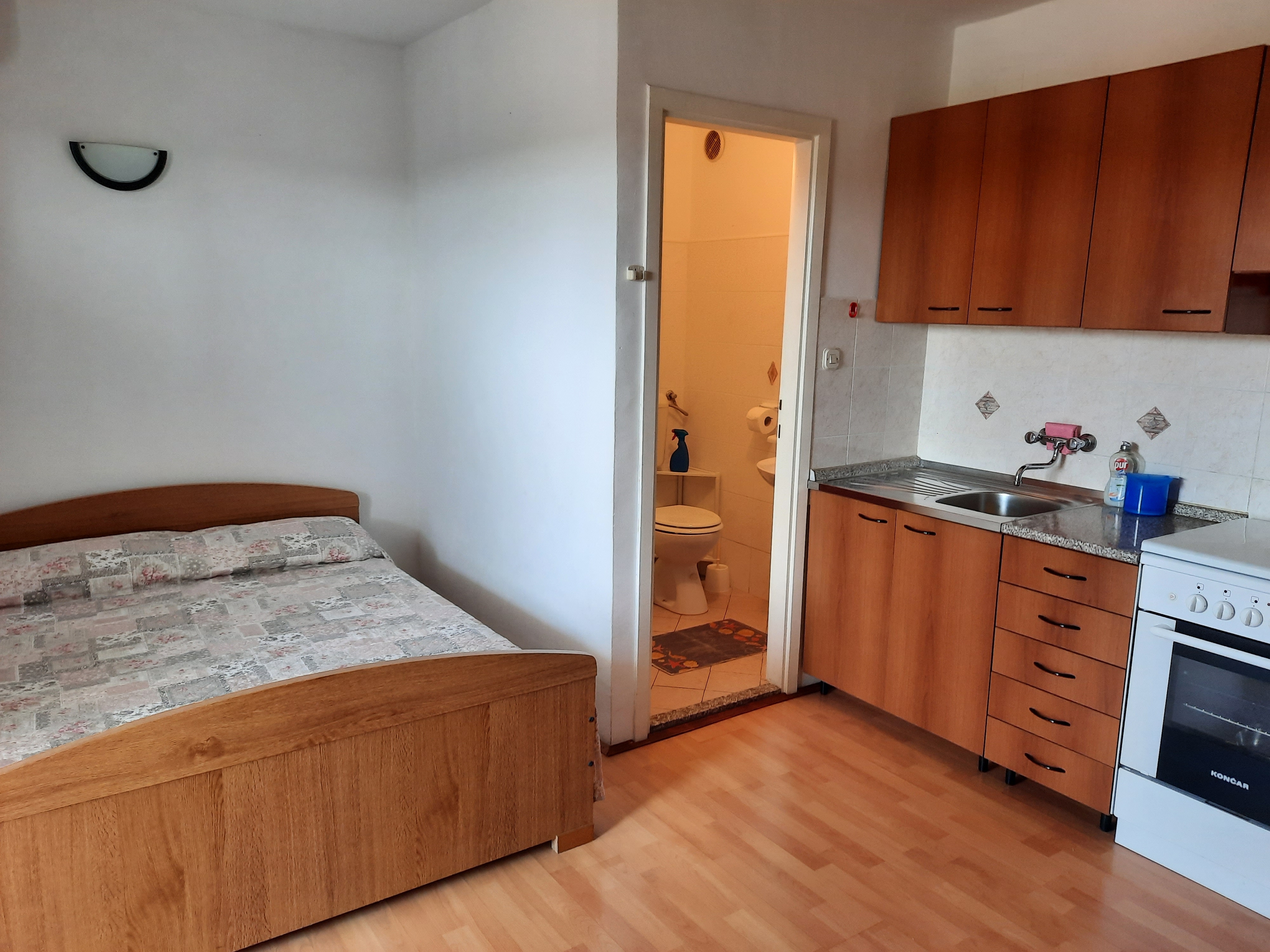 Studio flat with terrace Sušica, Ugljan (AS-8265-b)