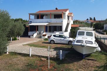 Sušica, Ugljan, Imobil 8265 - Apartamente și camere în Croaţia.