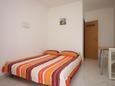 Ložnice Preko, Ložnice v ubytování typu studio-apartment, domácí mazlíčci povoleni.
