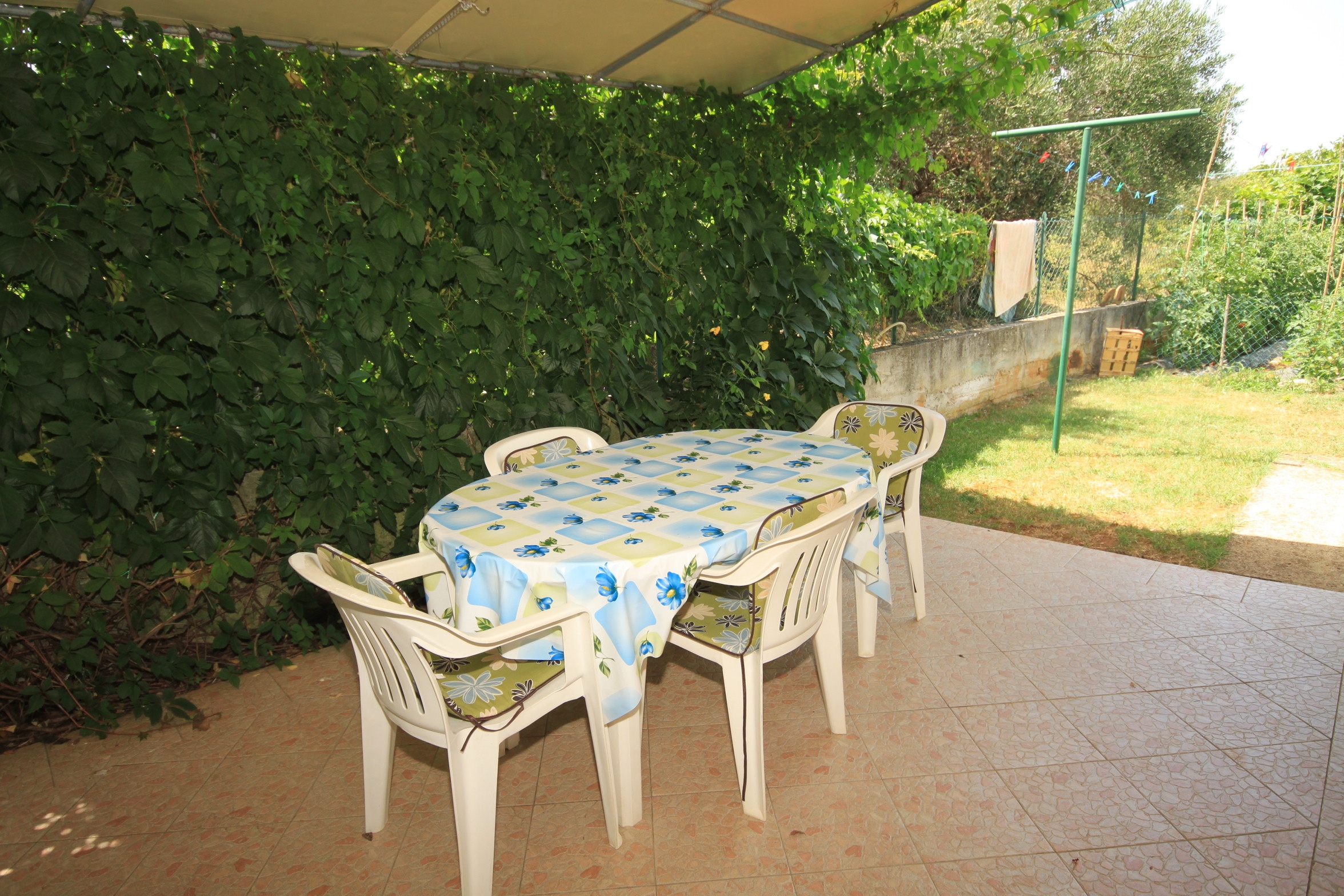 One bedroom apartment with terrace Neviđane, Pašman (A-8273-c) One bedroom apartment with terrace Neviđane, Pašman (A-8273-c)