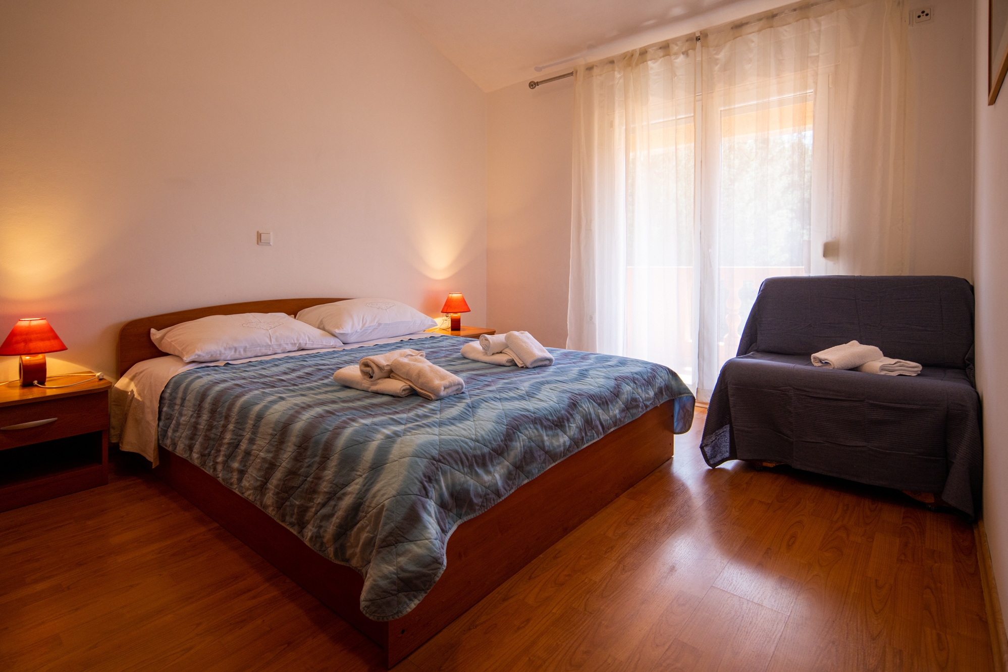 One bedroom apartment with balcony Pašman (A-8274-a)