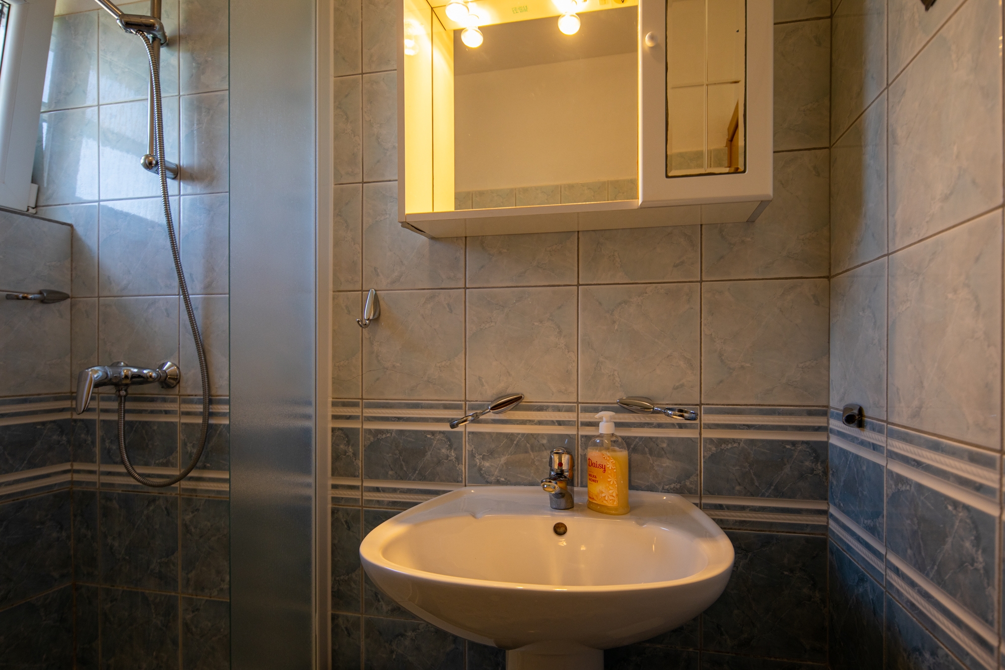 One bedroom apartment with terrace and sea view Pašman  A-b