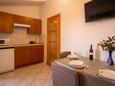 Pašman, Столовая в размещении типа apartment, WiFi.