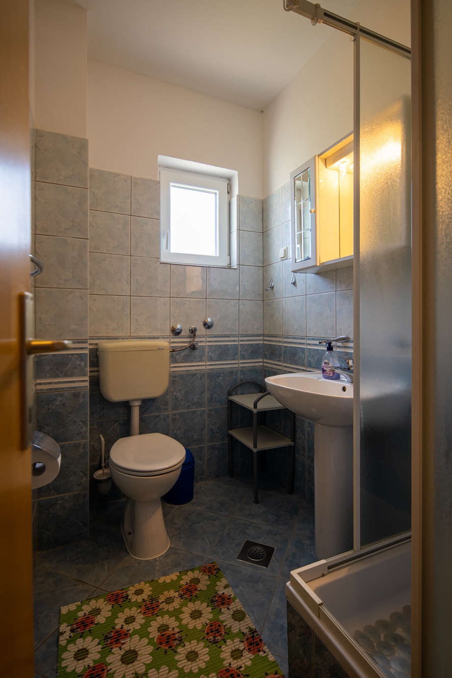 One bedroom apartment with terrace and sea view Pašman  A-c