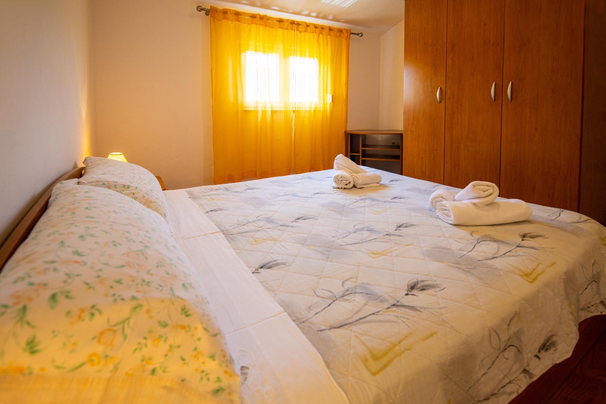 One bedroom apartment with terrace and sea view Pašman  A-c
