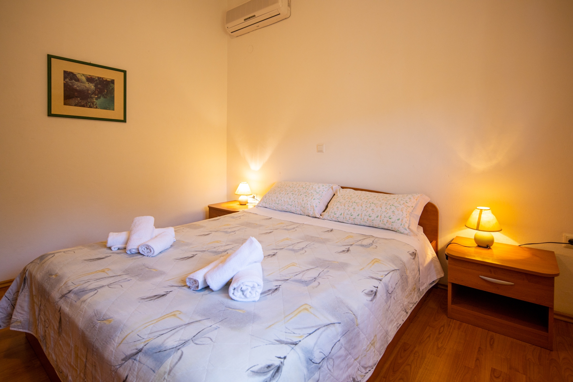 One bedroom apartment with terrace and sea view Pašman  A-c