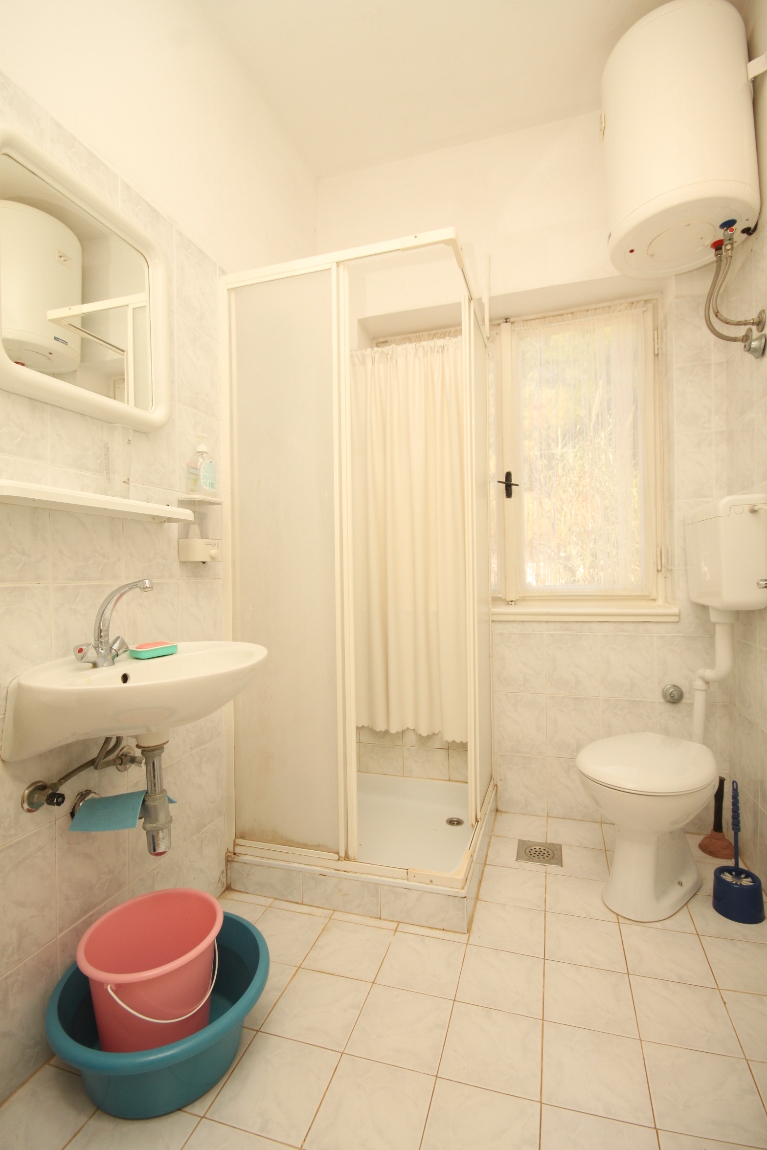 Two bedroom apartment near beach Ugljan  A-a