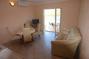 Skrivena Luka, Living room in the apartment, WiFi.