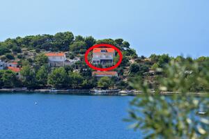 Apartments by the sea Skrivena Luka, Lastovo - 8280