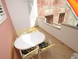 Kukljica, Terasa u smještaju tipa apartment, s pogledom na more.