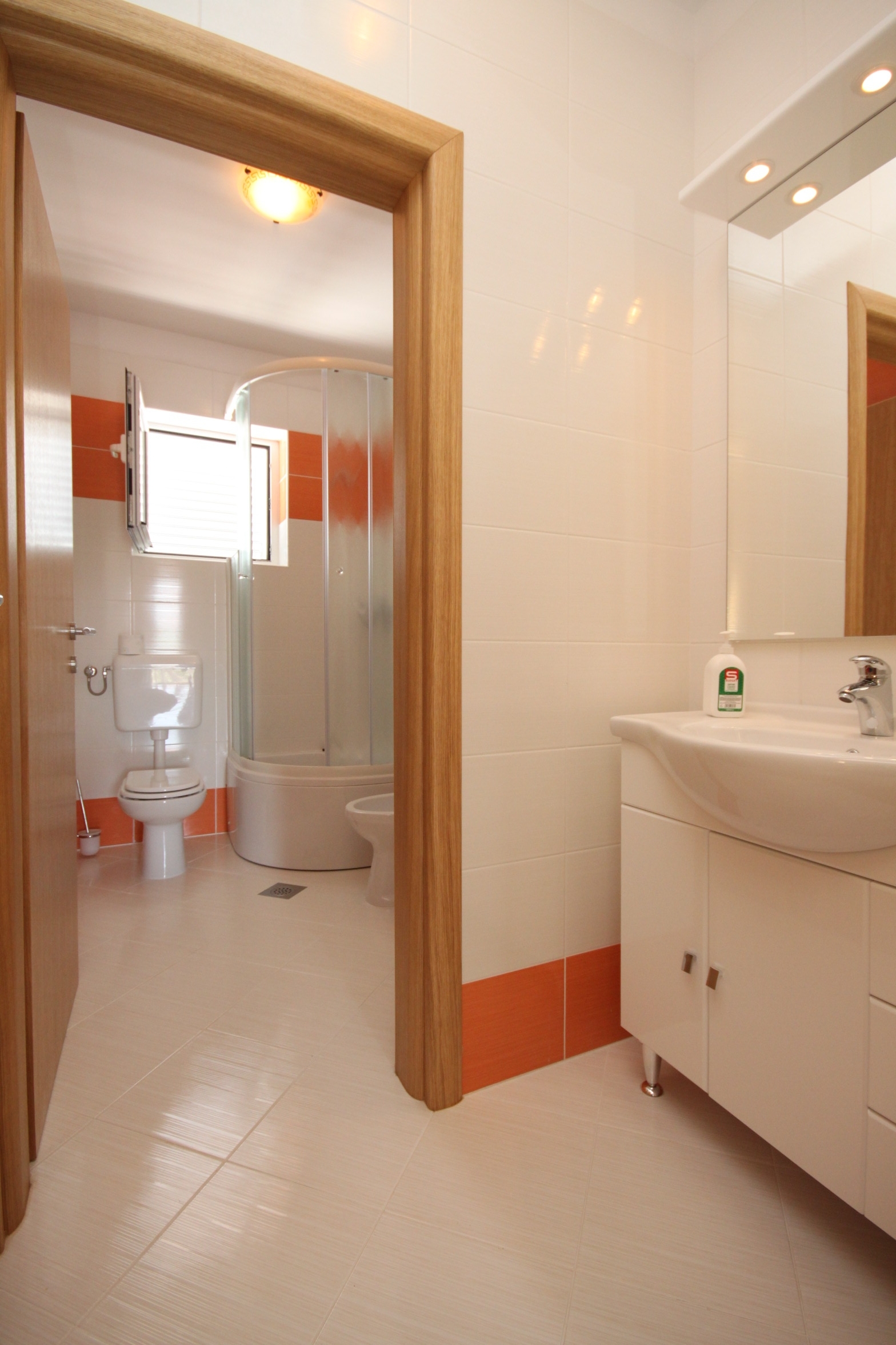 Two bedroom apartment near beach Ugljan  A-b