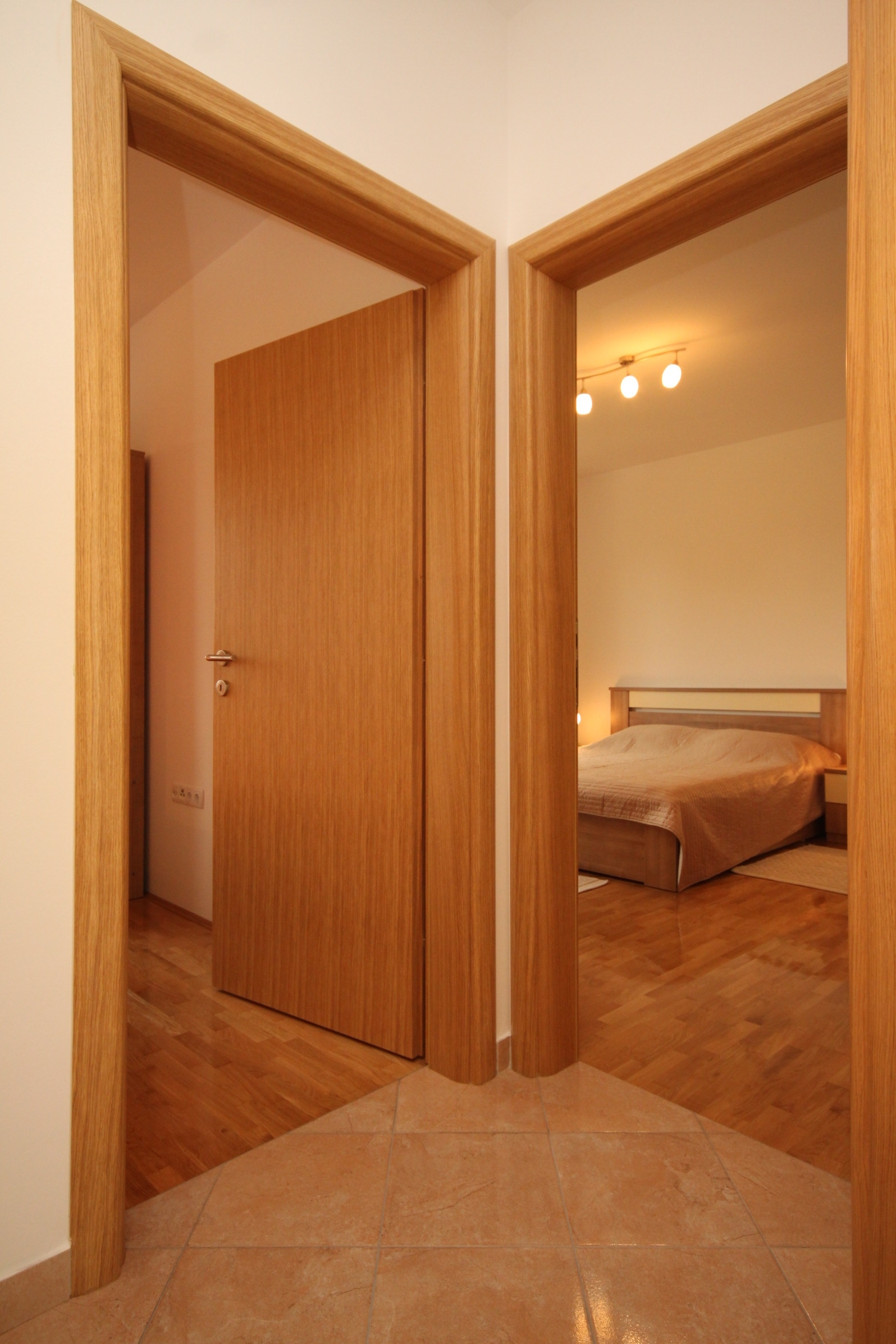 Two bedroom apartment near beach Ugljan  A-b