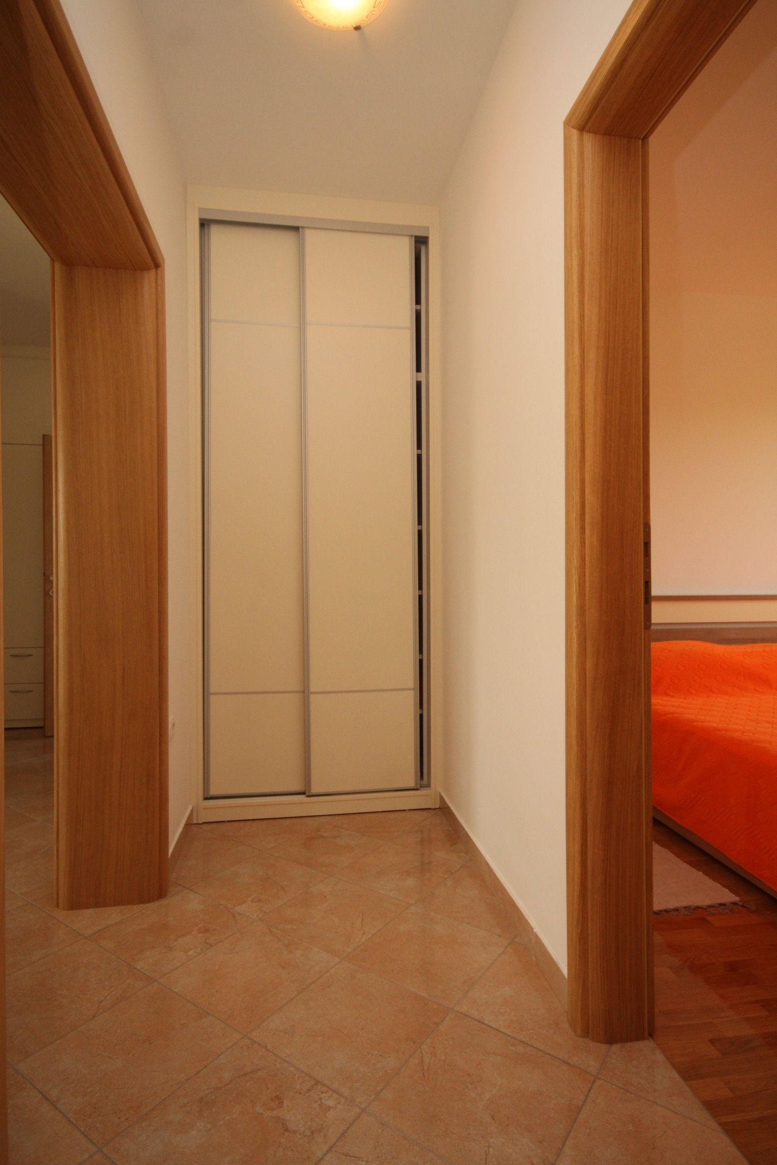 Two bedroom apartment near beach Ugljan  A-b
