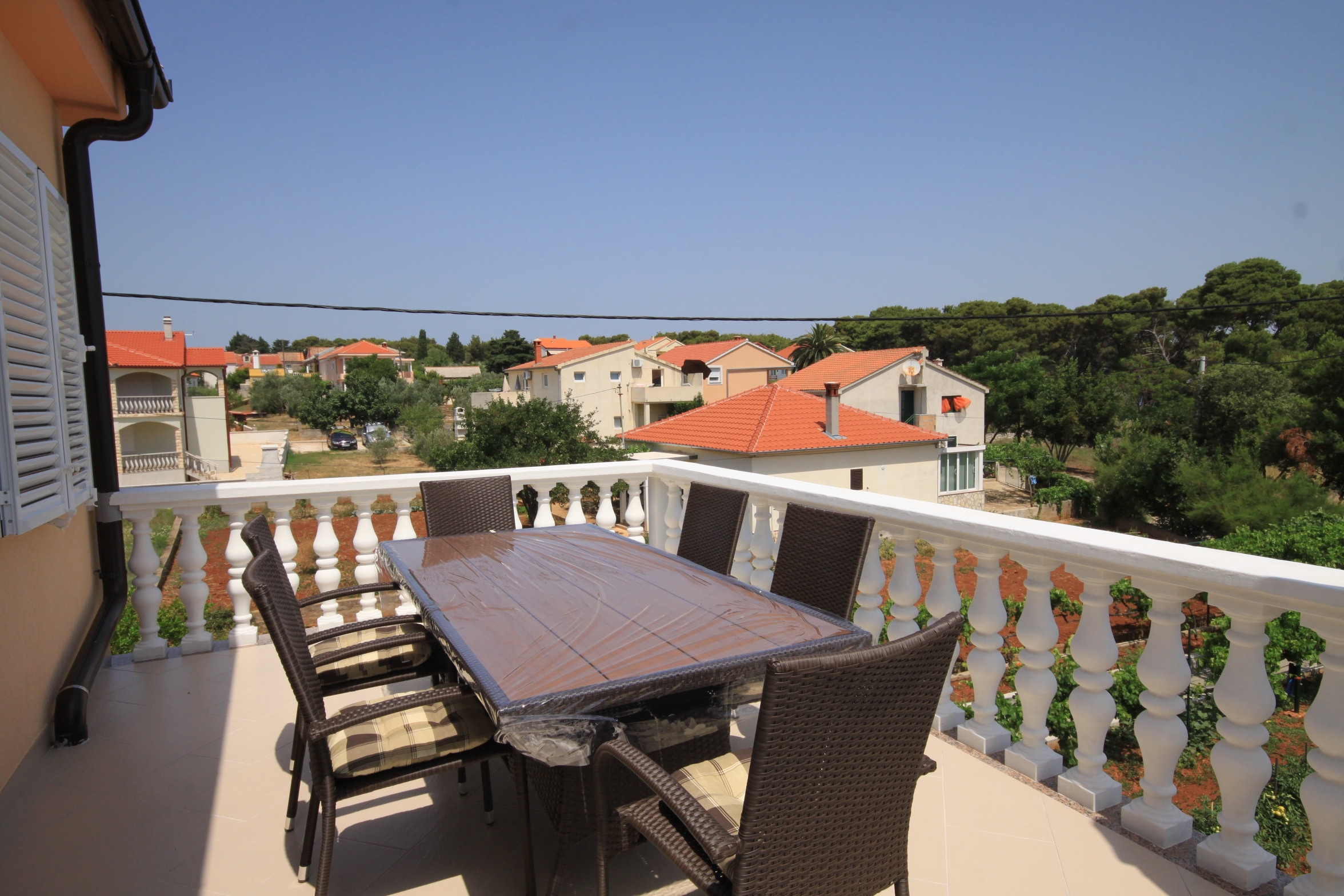 Two bedroom apartment near beach Ugljan  A-b
