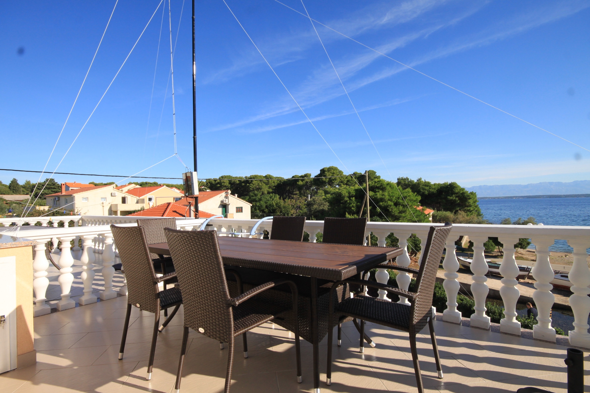 Two bedroom apartment near beach Ugljan  A-c
