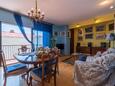Eetkamer Split, Eetkamer in the apartment, air condition available en WiFi.