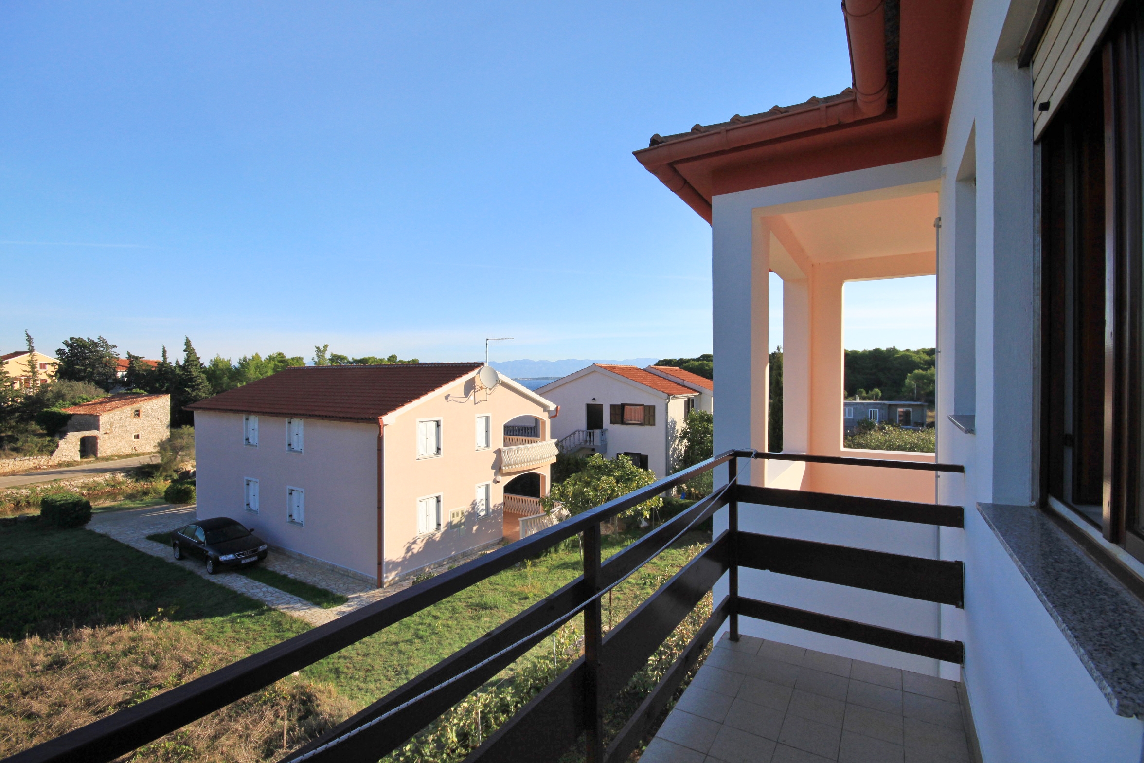 Two bedroom apartment with terrace Ugljan  A-a